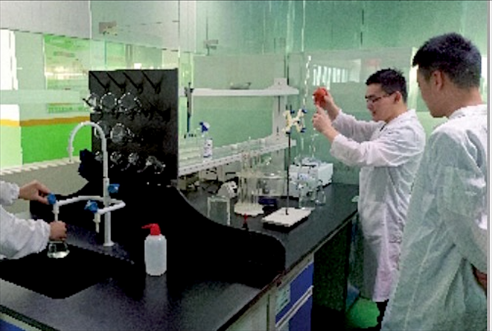 Physical and chemical laboratory